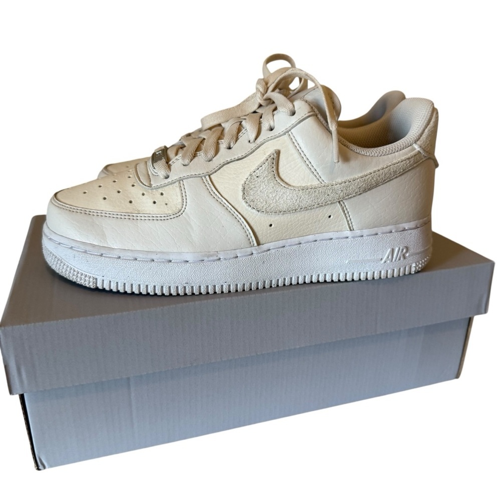 Womens Nike Air Force 1 Low '07 Essential Cream Ivory  Size 8  Sneakers Shoes